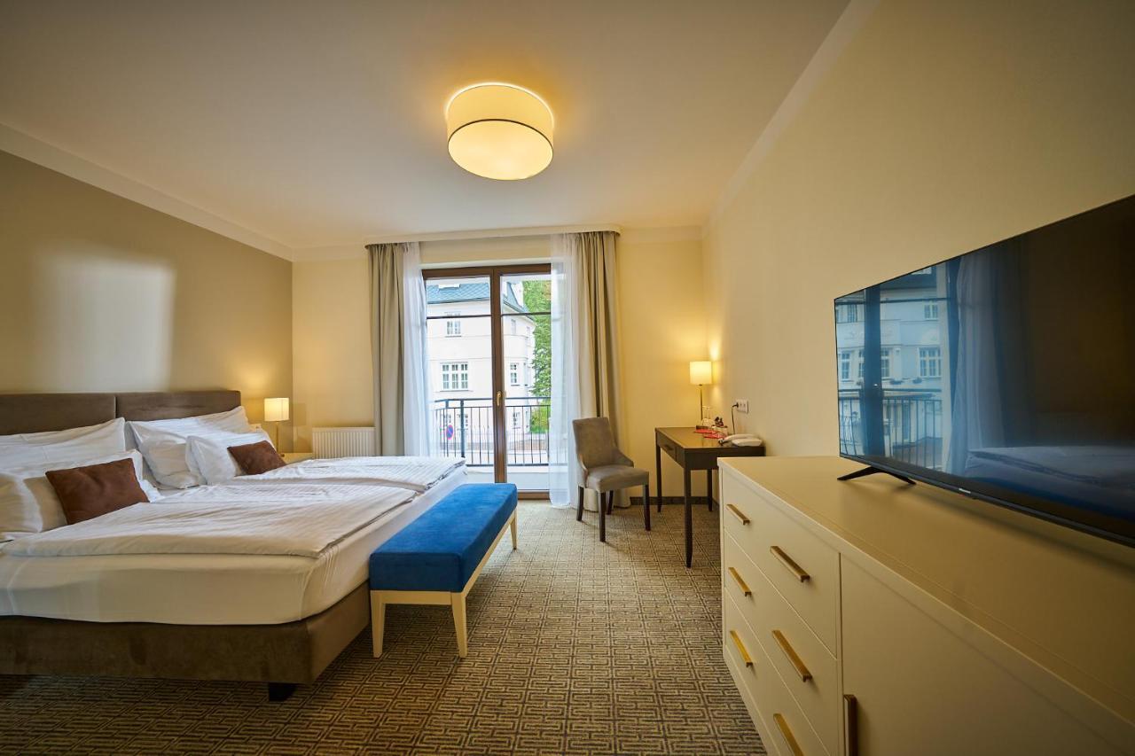 Wellness Hotel Queens มาเรียอานซเกลาซนี ภายนอก รูปภาพ