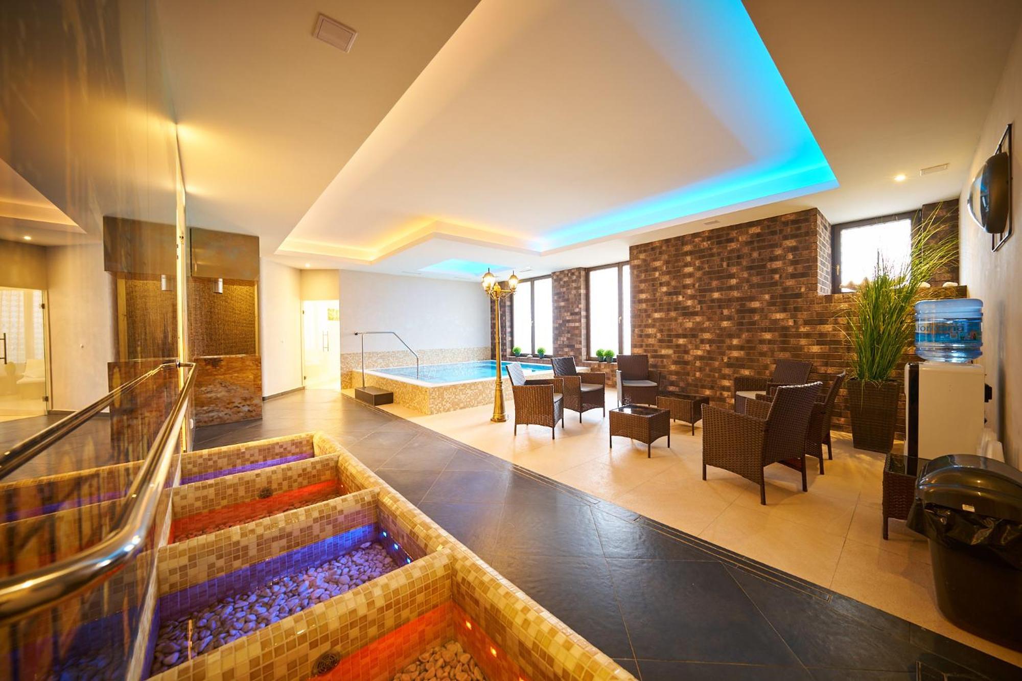 Wellness Hotel Queens มาเรียอานซเกลาซนี ภายนอก รูปภาพ